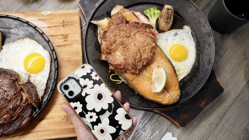 [宜蘭] 天牛私廚牛排｜羅東排隊美食！浮誇系大塊原肉牛排必吃！免費超強螺旋酥皮濃湯！