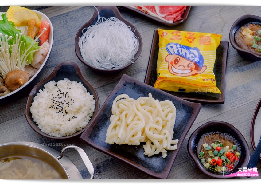 招牌現炒石頭火鍋真香！蘆洲國小站精緻個人鍋,剪刀石頭布鍋物專賣店,精選美國PRIME牛肉/珍貴肥豬蝦/特製火鍋沾醬,含飲料咖啡冰淇淋吃到飽,蘆洲國小美食推薦,蘆洲小火鍋推薦, - 大胃米粒 DAVID