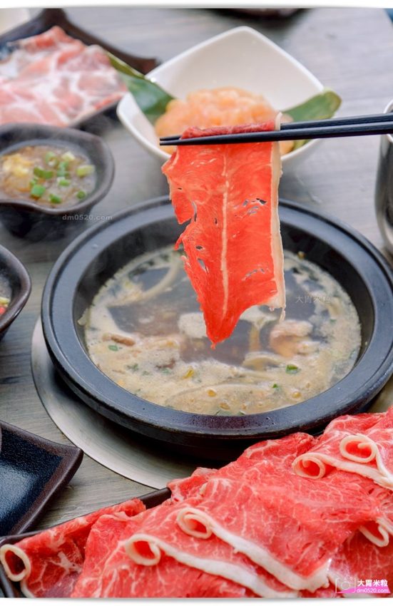 招牌現炒石頭火鍋真香！蘆洲國小站精緻個人鍋,剪刀石頭布鍋物專賣店,精選美國PRIME牛肉/珍貴肥豬蝦/特製火鍋沾醬,含飲料咖啡冰淇淋吃到飽,蘆洲國小美食推薦,蘆洲小火鍋推薦, - 大胃米粒 DAVID