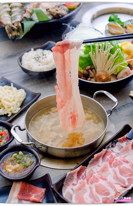 招牌現炒石頭火鍋真香！蘆洲國小站精緻個人鍋,剪刀石頭布鍋物專賣店,精選美國PRIME牛肉/珍貴肥豬蝦/特製火鍋沾醬,含飲料咖啡冰淇淋吃到飽,蘆洲國小美食推薦,蘆洲小火鍋推薦, - 大胃米粒 DAVID