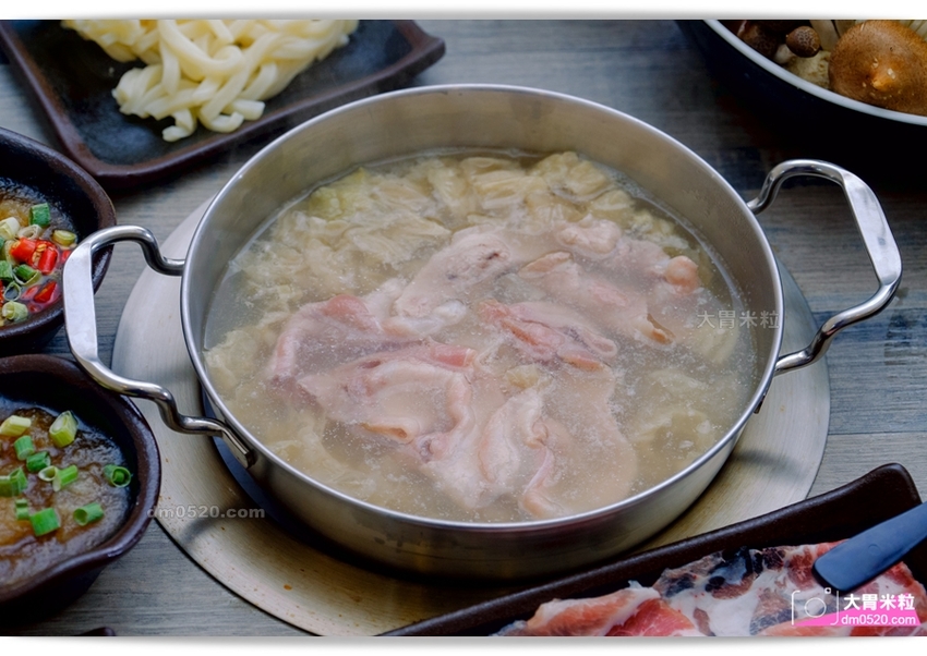 招牌現炒石頭火鍋真香！蘆洲國小站精緻個人鍋,剪刀石頭布鍋物專賣店,精選美國PRIME牛肉/珍貴肥豬蝦/特製火鍋沾醬,含飲料咖啡冰淇淋吃到飽,蘆洲國小美食推薦,蘆洲小火鍋推薦, - 大胃米粒 DAVID