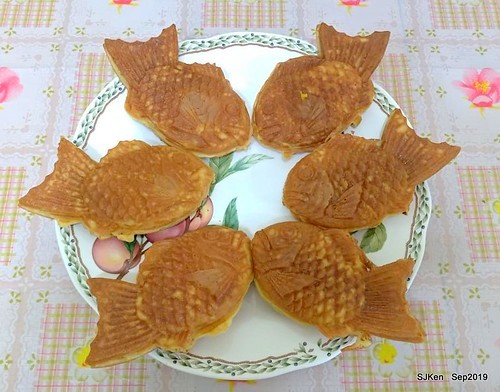 明川家鯛魚燒  Japanese fish-shape cake, Taiyaki booth at food market , Globalball mall department store , Taipei, Taiwan, SJKen, Sep 2, 2019