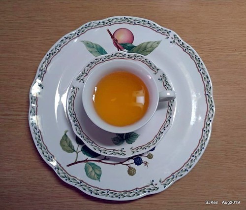 GOLD MENCHI，Japanese fried meat pie＆ bubble tea , food court, Elite department store,  SJKen , Aug 23, 2019, Taipei, Taiwan