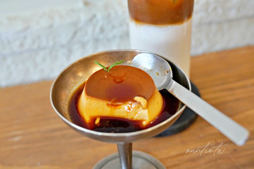 【台北】大橋頭站｜嘎哩咖啡，搬家後新開幕，隱身二樓老宅寬敞咖啡廳