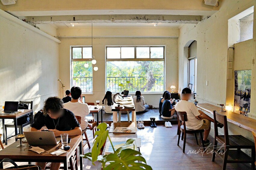 【台北】大橋頭站｜嘎哩咖啡，搬家後新開幕，隱身二樓老宅寬敞咖啡廳