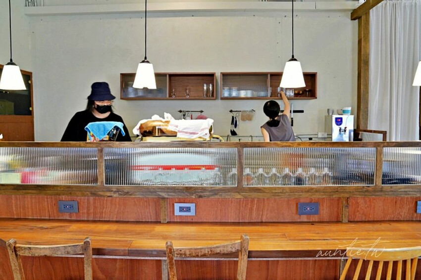 【台北】大橋頭站｜嘎哩咖啡，搬家後新開幕，隱身二樓老宅寬敞咖啡廳