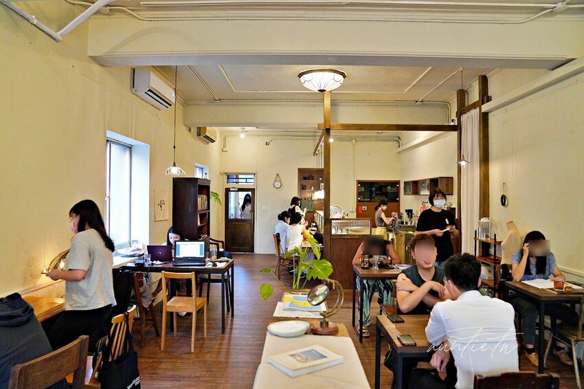 【台北】大橋頭站｜嘎哩咖啡，搬家後新開幕，隱身二樓老宅寬敞咖啡廳