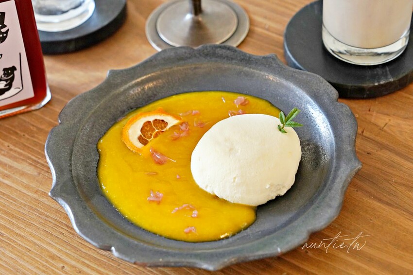 【台北】大橋頭站｜嘎哩咖啡，搬家後新開幕，隱身二樓老宅寬敞咖啡廳