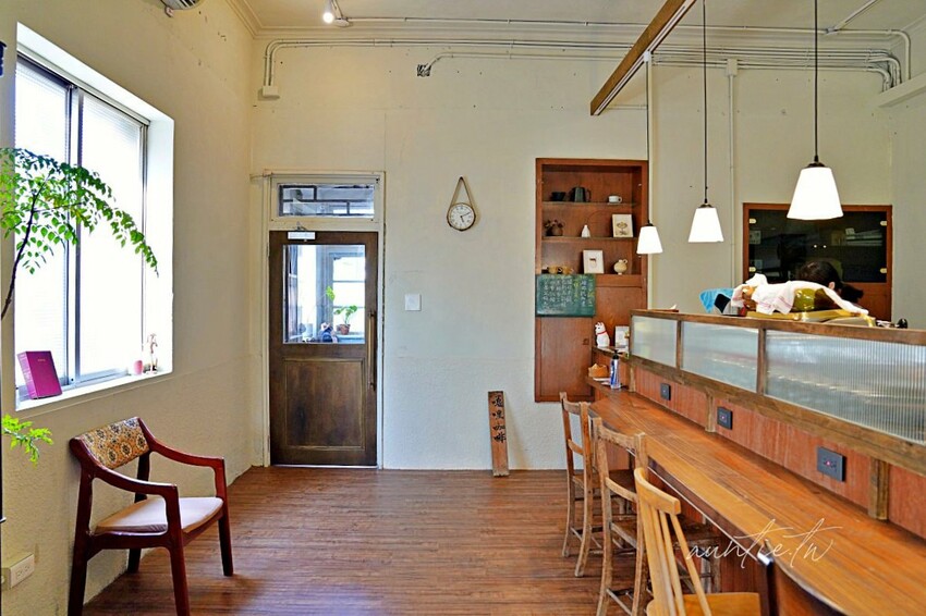 【台北】大橋頭站｜嘎哩咖啡，搬家後新開幕，隱身二樓老宅寬敞咖啡廳