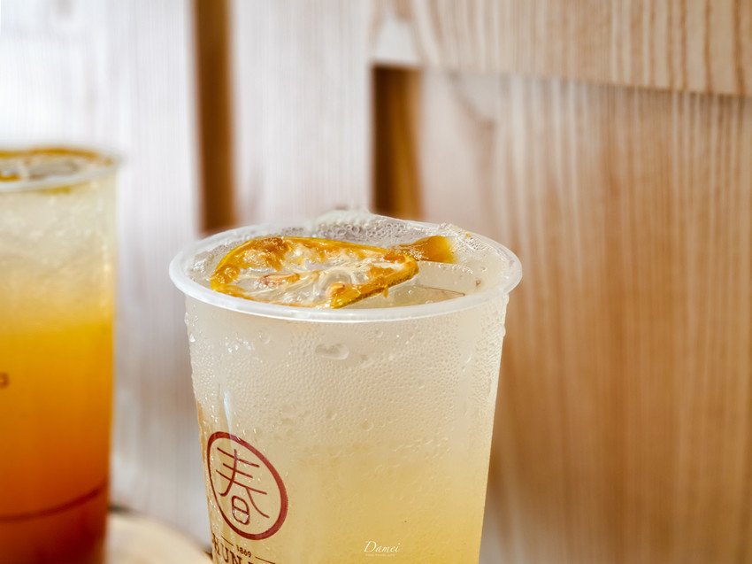 高雄左營｜春陽茶事-復古元素結合創新茶品，鳳梨尬烏龍香甜滋味