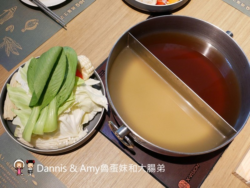 《台北松山美食》 Hi-Q褐藻生活館Hi-Q鱻食-全台第一家海藻創意美食主題餐廳。免費褐藻咖啡、褐藻紅茶、褐藻起士風味餅乾 ︱大人小孩吃一次就愛上(影片) 《台北松山美食》 Hi-Q褐藻生活館Hi-Q鱻食-全台第一家海藻創意美食主題餐廳。免費褐藻咖啡、褐藻紅茶、褐藻起士風味餅乾 ︱大人小孩吃一次就愛上(影片)