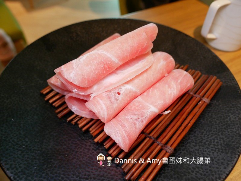 《台北松山美食》 Hi-Q褐藻生活館Hi-Q鱻食-全台第一家海藻創意美食主題餐廳。免費褐藻咖啡、褐藻紅茶、褐藻起士風味餅乾 ︱大人小孩吃一次就愛上(影片) 《台北松山美食》 Hi-Q褐藻生活館Hi-Q鱻食-全台第一家海藻創意美食主題餐廳。免費褐藻咖啡、褐藻紅茶、褐藻起士風味餅乾 ︱大人小孩吃一次就愛上(影片)
