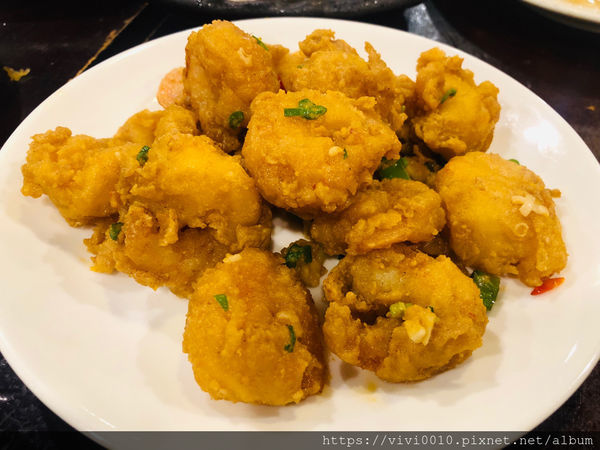 圓圓家愛吃貨-《台北美食》鑫客棧海鮮熱炒，聚餐小酌好去處