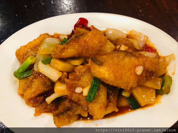 圓圓家愛吃貨-《台北美食》鑫客棧海鮮熱炒，聚餐小酌好去處