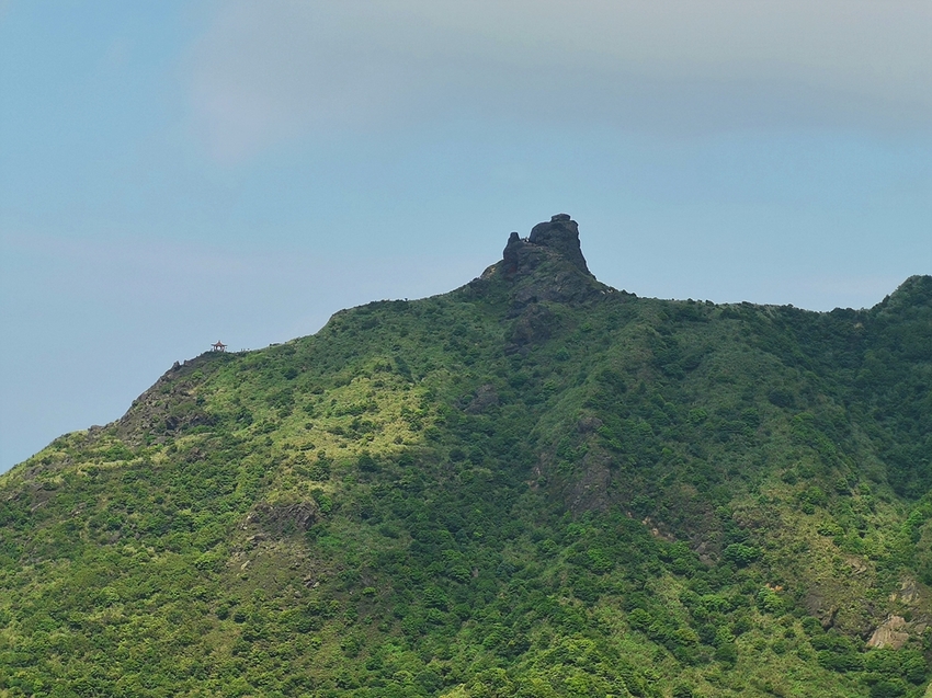 【新北市瑞芳景點】金瓜石地質公園~本山礦場外星石頭陣美拍，詭譎氣氛彷彿來到異次元空間 - 旅遊夜市趴趴走