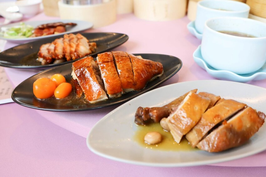 桃園吃到飽-超過數十道餐點通通都能無限續點，可愛的機器人幫你送餐!