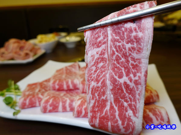 八方悅-頂級安格斯一級牛小排 (4).jpg