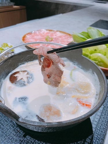 【台南。東區】熟鍋Shouguo上桌即食︱主打個人鍋︱主廚精心熬煮湯頭/小農嚴選新鮮直送每日時蔬