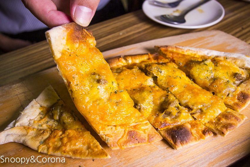 【台北美食】公館串燒pita聚會餐廳|公館異國料理|西西里克中東串燒Shishlik Pita x kebab~道地中東烤肉、平價中東料理、聚餐餐廳