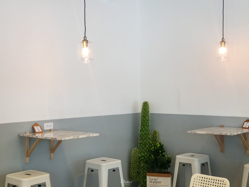 高雄新興｜厚，TEL 手作早餐-文青早餐店，鹹蛋加入傳統蛋餅中