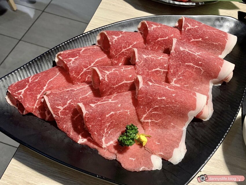 築間幸福鍋物 │台北松山美食•多種湯底、肉品&海鮮總匯