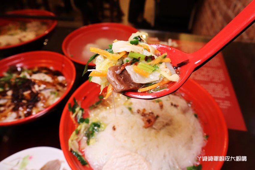 新竹美食小吃｜湖口阿梅姐來新竹市區了！結合湖口老街懷舊復古拍照打卡風的古早味銅板美食