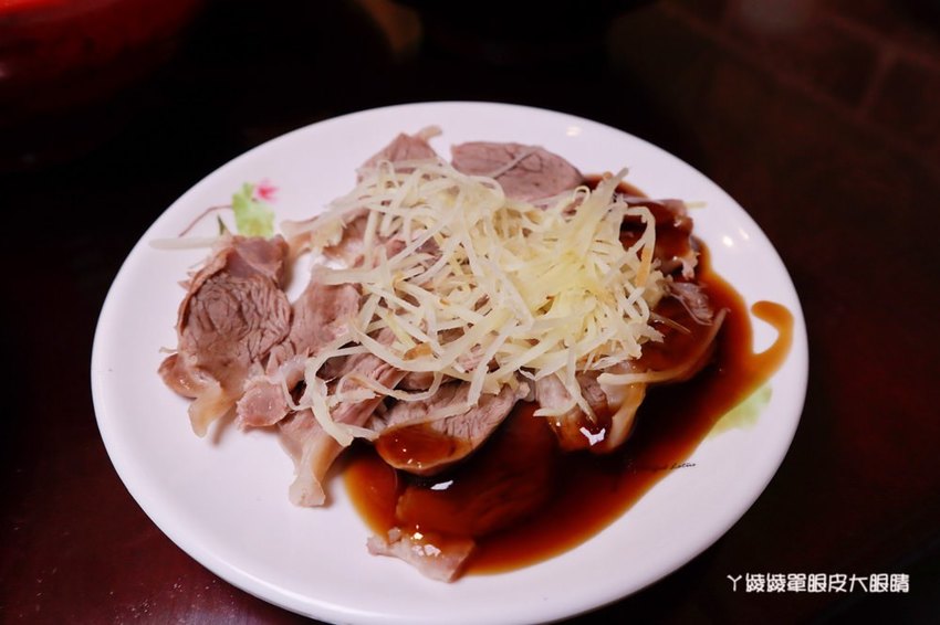 新竹美食小吃|湖口阿梅姐來新竹市區了!結合湖口老街懷舊復古拍照打卡風的古早味銅板美食