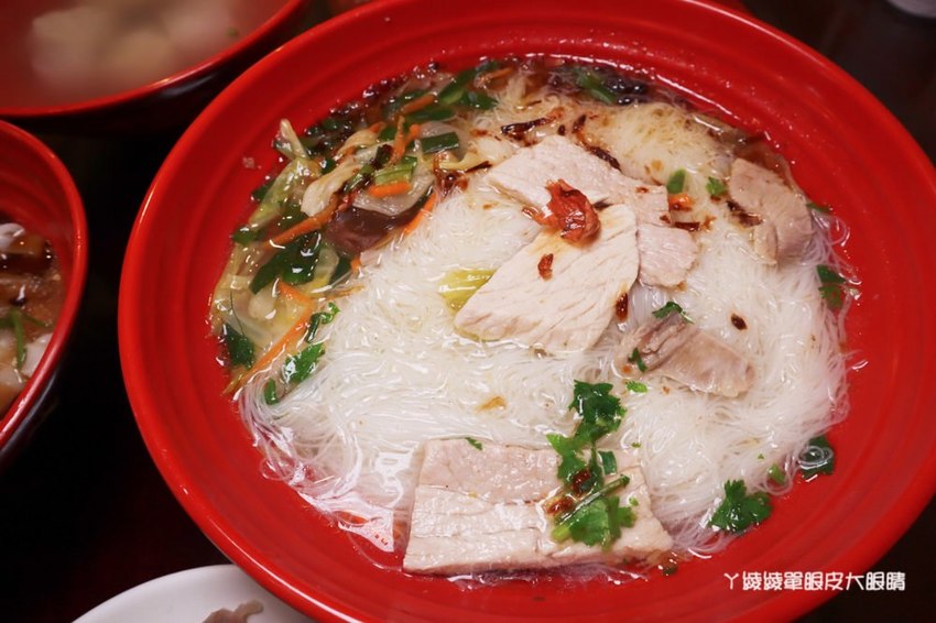 新竹美食小吃|湖口阿梅姐來新竹市區了!結合湖口老街懷舊復古拍照打卡風的古早味銅板美食