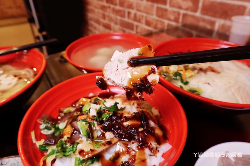 新竹美食小吃|湖口阿梅姐來新竹市區了!結合湖口老街懷舊復古拍照打卡風的古早味銅板美食