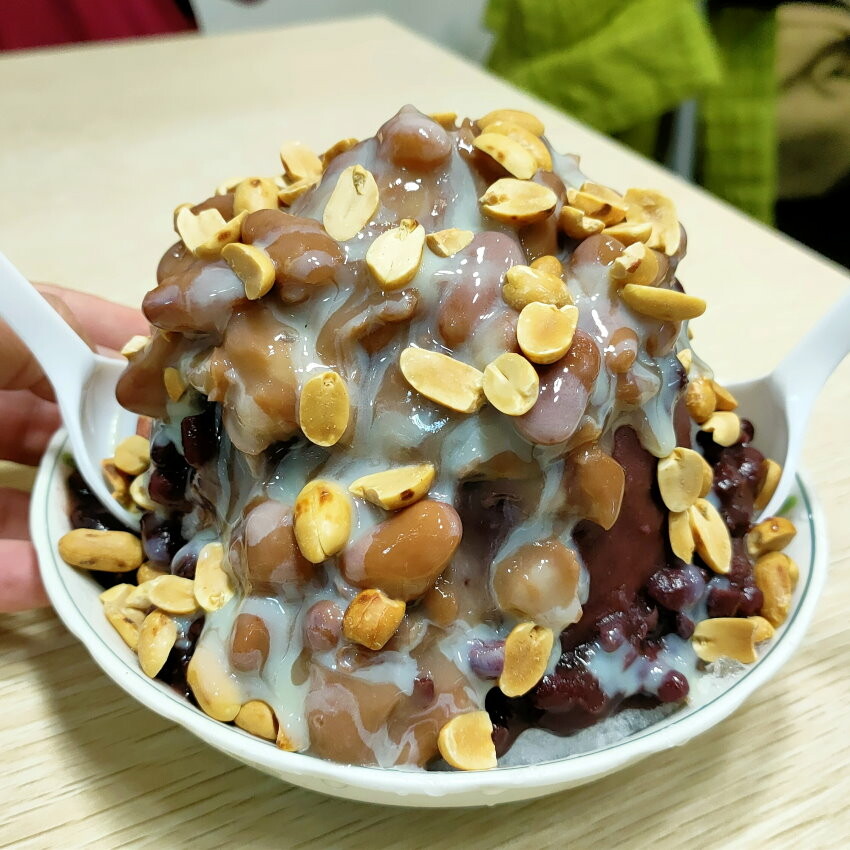 【花蓮冰店】明新冰菓店．不用跑鳳林老店也能吃三豆冰、冰淇淋、檸檬汁!
