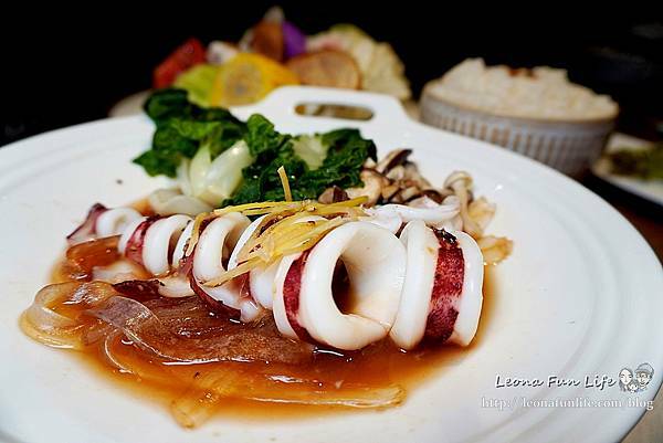 台中無菜單料理 羽笠食事處 菜單 台中浮誇丼飯 台中海鮮丼飯 台中東區丼飯 平價丼飯 台中日式鍋物 簡餐 年菜 會議場所 台中日本料理1DSC07140.JPG