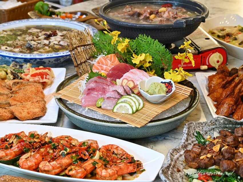 台中市東區羽笠食事|母親節桌菜、台中中區日式聚餐推薦,不只日本料理好吃,桌菜也非常有特色,還有專屬豪華大包廂