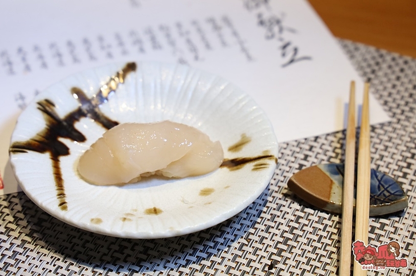 【台南美食】日本直送新鮮漁獲!讓你在台南就能環遊日本各縣海味,京都習藝六年的日本師傅執掌:鮨本味 - 熱血玩台南。跳躍新世界