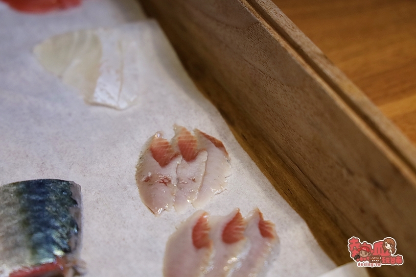 【台南美食】日本直送新鮮漁獲!讓你在台南就能環遊日本各縣海味,京都習藝六年的日本師傅執掌:鮨本味 - 熱血玩台南。跳躍新世界