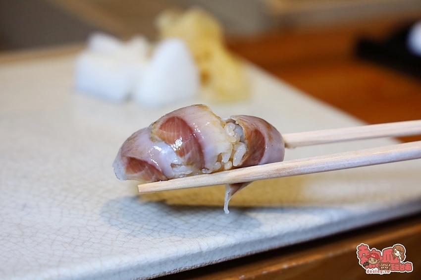 【台南美食】日本直送新鮮漁獲!讓你在台南就能環遊日本各縣海味,京都習藝六年的日本師傅執掌:鮨本味 - 熱血玩台南。跳躍新世界