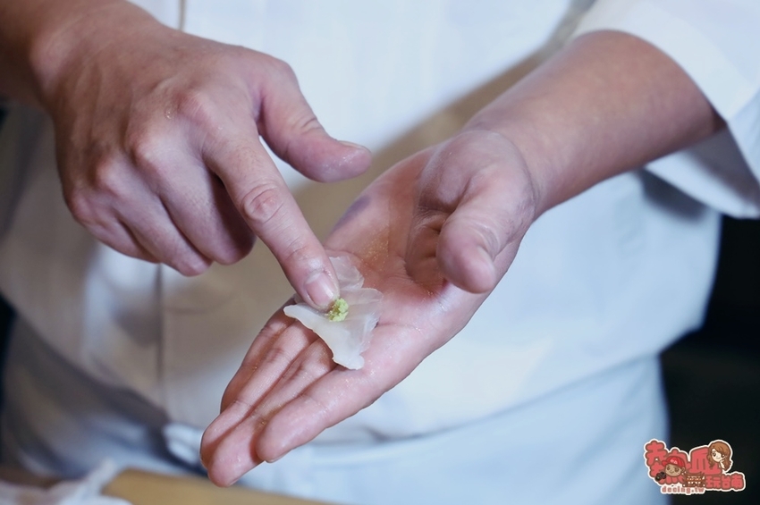 【台南美食】日本直送新鮮漁獲!讓你在台南就能環遊日本各縣海味,京都習藝六年的日本師傅執掌:鮨本味 - 熱血玩台南。跳躍新世界