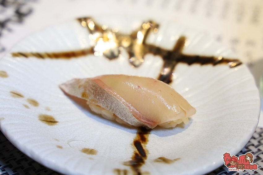 【台南美食】日本直送新鮮漁獲!讓你在台南就能環遊日本各縣海味,京都習藝六年的日本師傅執掌:鮨本味 - 熱血玩台南。跳躍新世界
