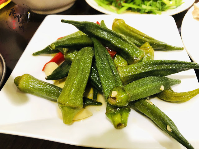 【厚呷米呀│台北華山】 郎哥台南意麵 想念台南香腸熟肉找台北!!先吃意麵再一邊大啖小吃/三五好友來杯啤酒!乾啦/小吃的極限在哪？臨沂街兩家黑白切(下) 捷運藍線忠孝新生站2號出口