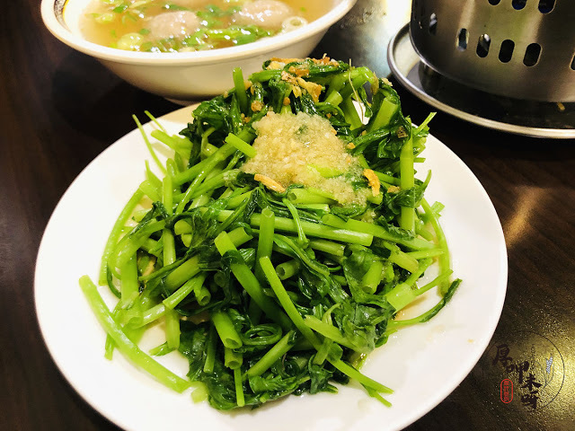 【厚呷米呀│台北華山】 郎哥台南意麵 想念台南香腸熟肉找台北!!先吃意麵再一邊大啖小吃/三五好友來杯啤酒!乾啦/小吃的極限在哪？臨沂街兩家黑白切(下) 捷運藍線忠孝新生站2號出口