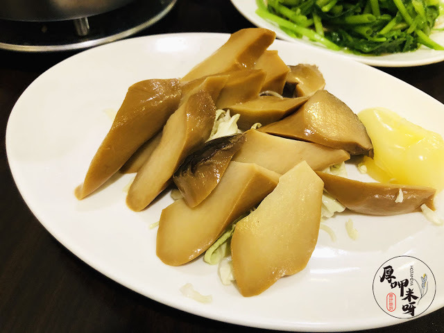 【厚呷米呀│台北華山】 郎哥台南意麵 想念台南香腸熟肉找台北!!先吃意麵再一邊大啖小吃/三五好友來杯啤酒!乾啦/小吃的極限在哪？臨沂街兩家黑白切(下) 捷運藍線忠孝新生站2號出口