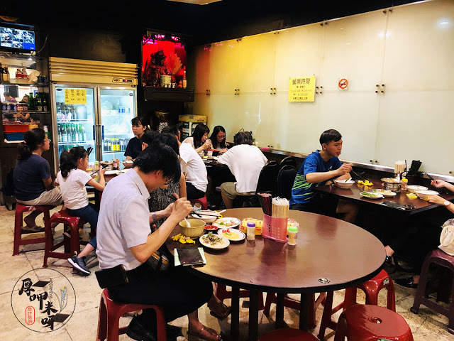 【厚呷米呀│台北華山】 郎哥台南意麵 想念台南香腸熟肉找台北!!先吃意麵再一邊大啖小吃/三五好友來杯啤酒!乾啦/小吃的極限在哪？臨沂街兩家黑白切(下) 捷運藍線忠孝新生站2號出口