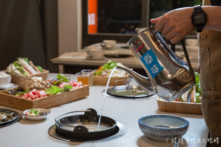 一整斤蛤蜊只要加價99元！新竹火鍋店加碼超狂壽星優惠，生日月份跟日期相加多少就換幾片肉肉