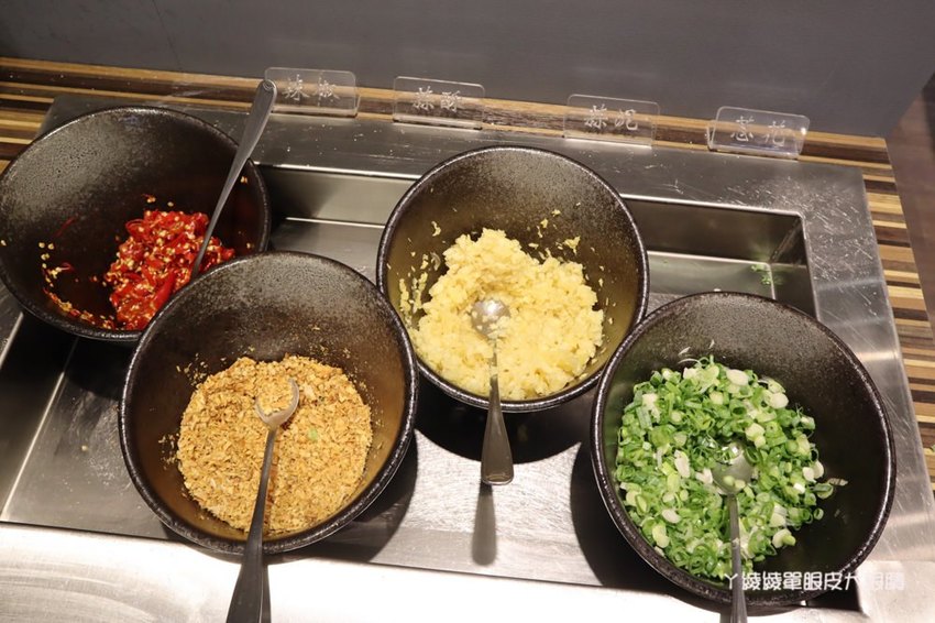 新竹火鍋推薦同樂食鍋|誤以為下午茶咖啡廳的火鍋店,連鳥籠都擺上桌!痛風海鮮甜甜價