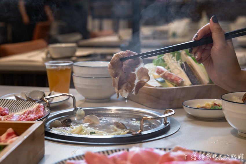 一整斤蛤蜊只要加價99元！新竹火鍋店加碼超狂壽星優惠，生日月份跟日期相加多少就換幾片肉肉