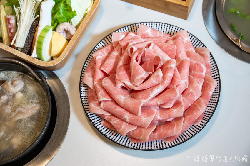 一整斤蛤蜊只要加價99元！新竹火鍋店加碼超狂壽星優惠，生日月份跟日期相加多少就換幾片肉肉