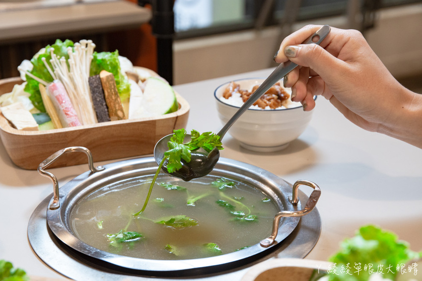 一整斤蛤蜊只要加價99元！新竹火鍋店加碼超狂壽星優惠，生日月份跟日期相加多少就換幾片肉肉