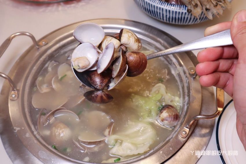 新竹火鍋推薦同樂食鍋｜誤以為下午茶咖啡廳的火鍋店，連鳥籠都擺上桌！痛風海鮮甜甜價