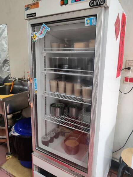 故鄉味麵糊蛋餅 飲料櫃