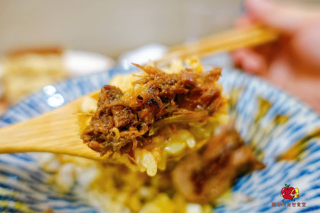[食記] 新竹東區-硬派主廚的軟嫩料理(東門市場) 心頭軟嫩煙燻炙燒牛排 蒜味起司雙重享受 半筋半肉燉湯膠質滿滿 紅酒醬牛小排脆口又下飯