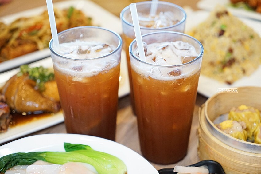 台中港式飲茶吃這家!!少見經典蒸籠手推車,必點燒臘三拼,還有上百道港式餐點,平價又美味!